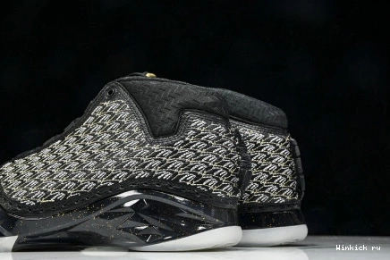Room 23 Jordan Trophy Black 0806